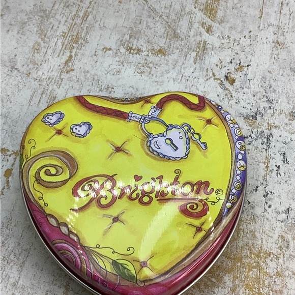Brighton Silver Hearts post Earrings in a Brighton Tin - Picture 4 of 6